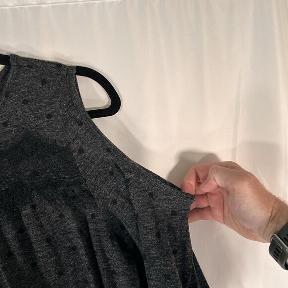 LOFT Blouse Women's Small Dark Grey Cold Shoulder 3/4 Sleeve Lightweight - Picture 2 of 5
